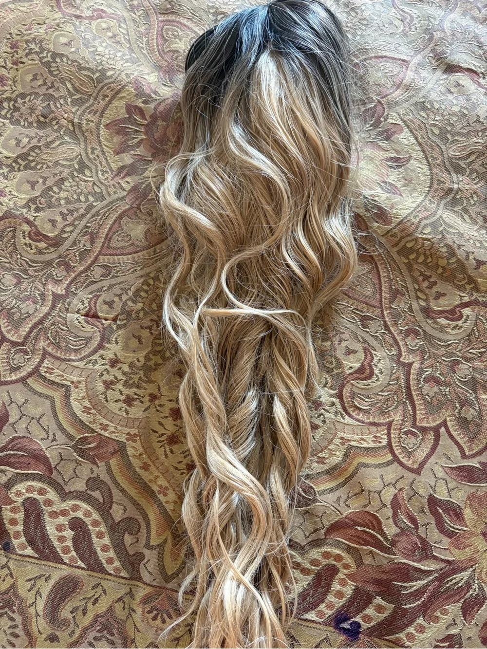 Blonde Long Wavy Women’s Wig 20 inches - Natural Blonde